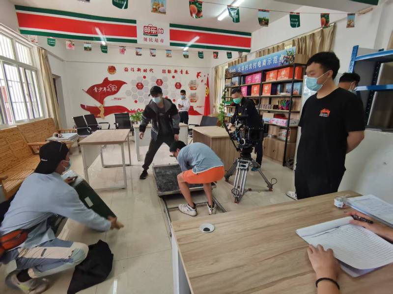 追星女孩心理学分析报告：开远市广告片拍摄公司揭秘饭圈应援式传播逻辑